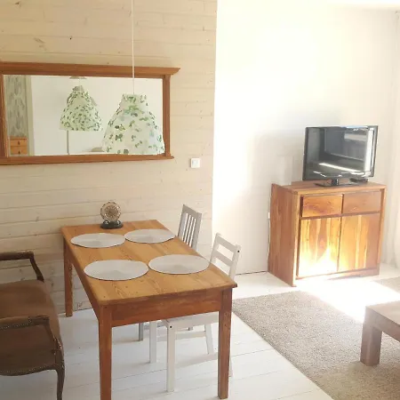 아파트 Gdynia, Sea Shell - Przestronny Apartament Z Parkingiem - Blisko Dzikiej Plazy I Centrum