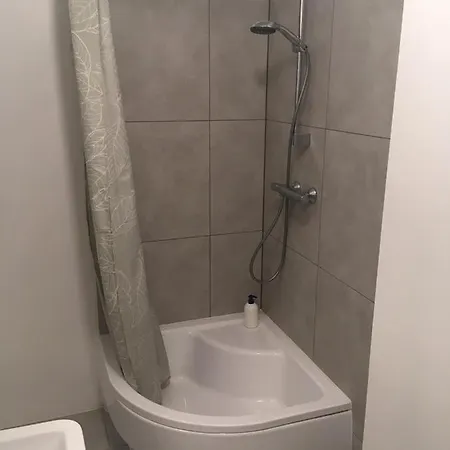 아파트 Gdynia, Sea Shell - Przestronny Apartament Z Parkingiem - Blisko Dzikiej Plazy I Centrum