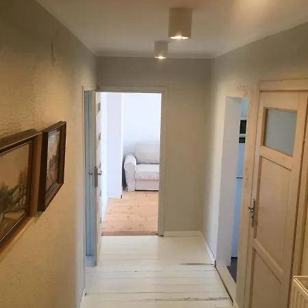 아파트 Gdynia, Sea Shell - Przestronny Apartament Z Parkingiem - Blisko Dzikiej Plazy I Centrum